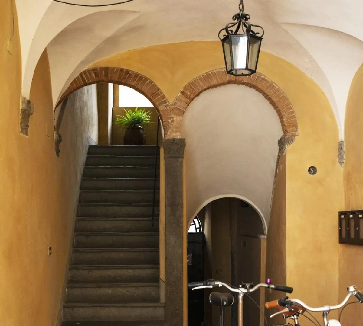 La Mansardina Beccheria Central Apartment 1 Double Bedroom, 1 Sofa Bed Lucca 0*,  Itálie
